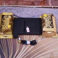 بلاي ستيشن 2 • يدتين • حالة جيدة