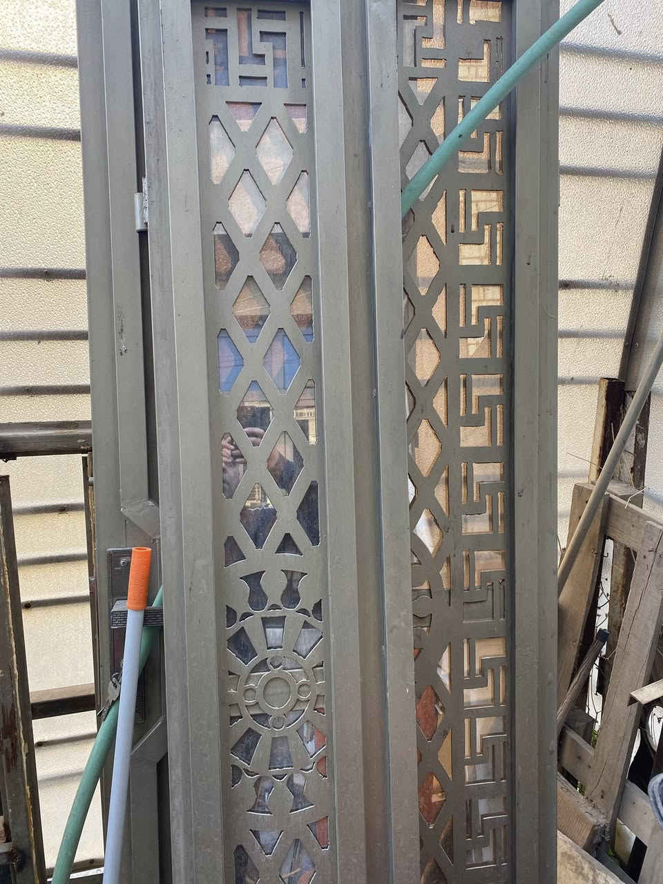 السلام عليكم:  اربع ابواب للبيع واحد فرده وربع وثنين متر واحد ٩٠ الابواب بدون جرجوبه شغل درجه اولى كاملات مع لكيلون والجام المكان بغداد


**إذا كنت صاحب هذا الإعلان وتريد حذفه لأي سبب، رجاءا أرسل رسالة إلى الدعم الفني**