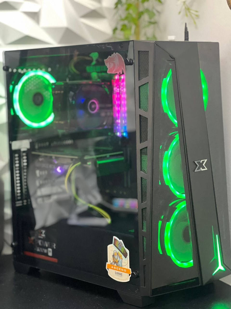 للبيع تجميعة PC قوية + كراتين القطع 🔥
تجميعة نظيفة جداً واستعمال شخصي، 
مناسبة للألعاب الثقيلة والبث.
🖥 المواصفات:
🔹 المعالج: Ryzen 5 5600X
🔹 كرت الشاشة: RTX 3060 ASUS
🔹 المذربورد: ASRock Gaming K4
🔹 الرام: 16GB XPG RGB 3200MHz
🔹 التخزين:
SSD WD 512GB
M.2 128GB
🔹 الباور: 500W Xigmatek
🔹 الكيس: Xigmatek 4 Fans
🔹 المبرد: Antec هوائي
الجهاز نظيف جداً وما بيه أي عطل.
📦 القطع موجودة كراتينها الأصلية مثل ما موضح بالصور.
🎁 هدايا مع التجميعة:
⌨️ كيبورد ميكانيكي عدد 2 (Blue Switch + Brown Switch)
❄️ مبرد M.2 ORICO
🤍 Kit كيبلات أبيض كامل
السعر 880 ألف 
الموقع الموصل
توصيل متوفر ان شاء الله


**إذا كنت صاحب هذا الإعلان وتريد حذفه لأي سبب، رجاءا أرسل رسالة إلى الدعم الفني**