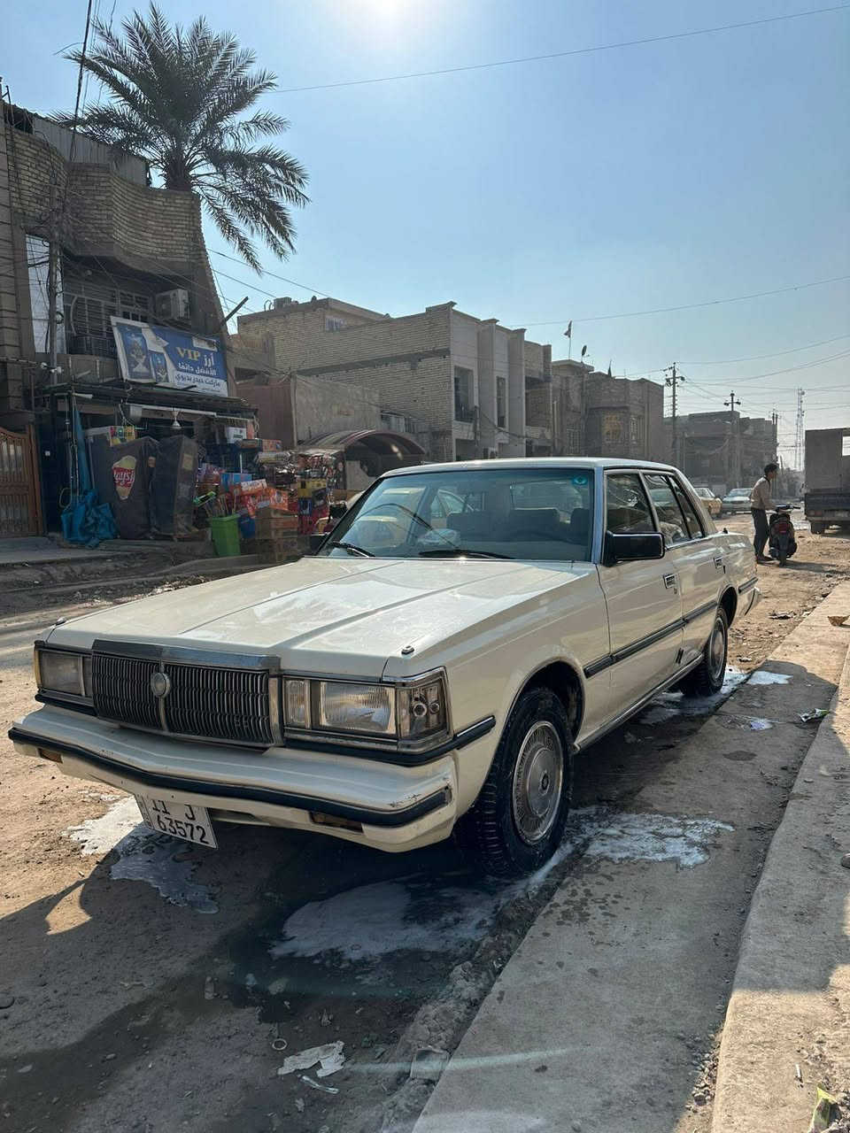 السلام عليكم للبيع سوبرموديل ٨٢ عله وضع الشركه ابلاديه كير اتوماتيك 
رقم انكليزي بسمي 
مكان السياره بغداد 
السعر ٦٠ ورقه 
الاتصال ***********
