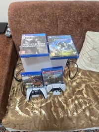 بلايستيشن 5 • مع يدتين • ٤ أقراص