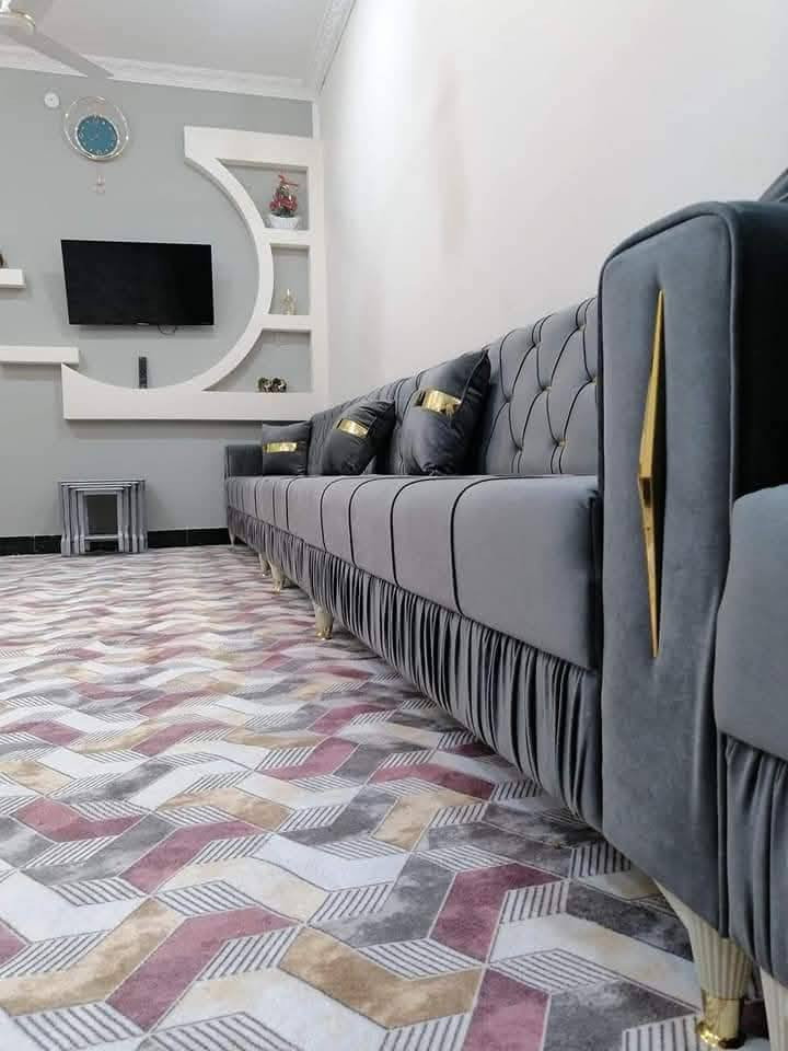 السلام عليكم زبائنا الغالين تم وصول الحاويه اليوم 

تخومه دواوين تفصال وجاهز حسب طلب 

 (نواع لوان شغل درجه اولى جديد ضمان 5 سنوات)

ديوان 7متار حرف L ٥ قطع ١٠ مقاعد مع ٤ كوشيات

تخم ٨ متار ضمان ٤ سنوات ٥ قطع ١٠ مقاعد ضخم وثكيل

العنوان الناصريه الإسكان الصناعي نزلت جامع الكبير بالبدايه 
قرب ورده منزلي
رقم الهاتف 
***********  // ***********
