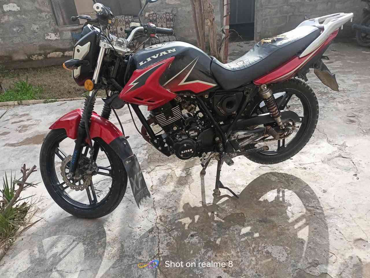 السلام عليكم
ماطور ليفان 2020 منفيس مامفتوح كلشي شغال /كيج سرعه + كيج بانزين + رون /***********
