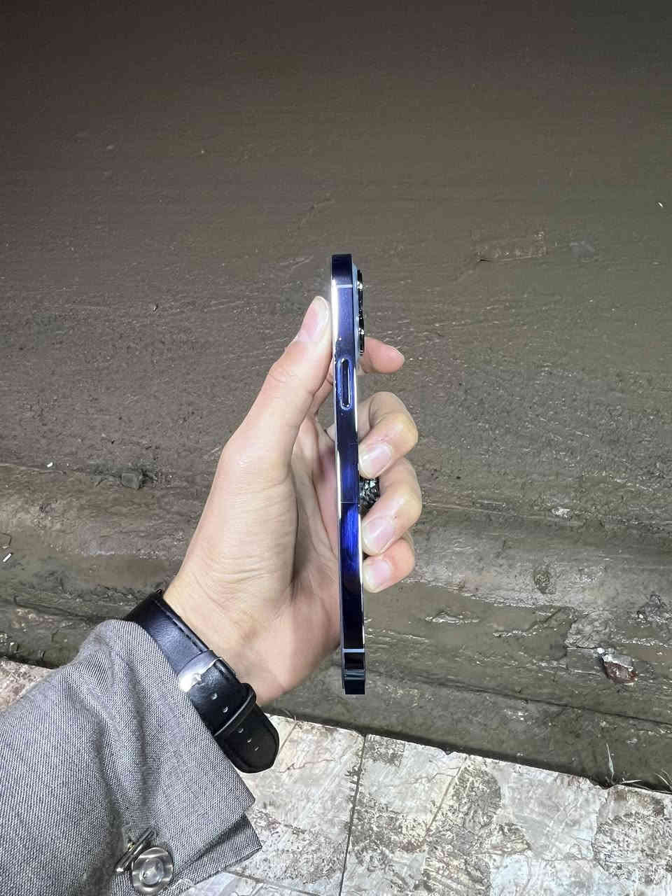 السلام عليكم،
جهاز ايفون 13 pro max 
نضافة فول على وضع البلاد،
 الجهاز نضيف بمعنى الكلمة, 120 فريم 
للبيع بسعر 750 ومجال للشرايه،
مكاني بعقوبه.
رقمي
***********
