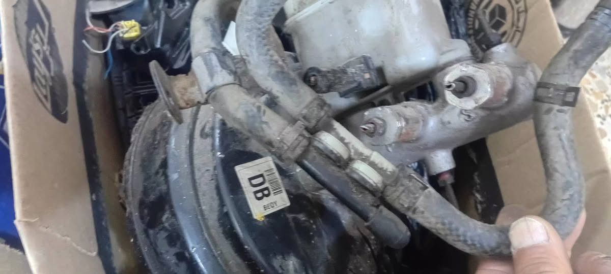 السلام عليكم شباب توفر عمبار وبرشر ٤ خطوط  المرغوب 
***********
