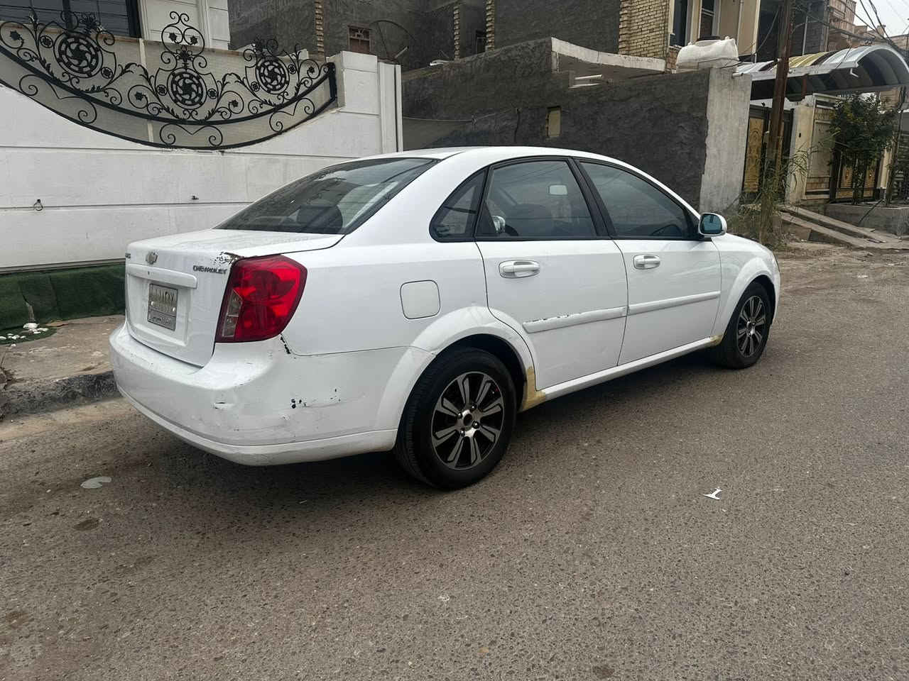 السلام عليكم
اوبترا 2011 خليجي 
سياره صدر محرك تايرات 
تبريد لايتات كله جديد 
متصرف الف عليها فقط 
المكان الي بي معجون تصبغه وبس 
سياره مبدل بنيد نفس الون يعني بدون صبغ 
السعر 77 بيه مجال وماكو بهيج سعر يعني وشي كامل 

***********
***********
