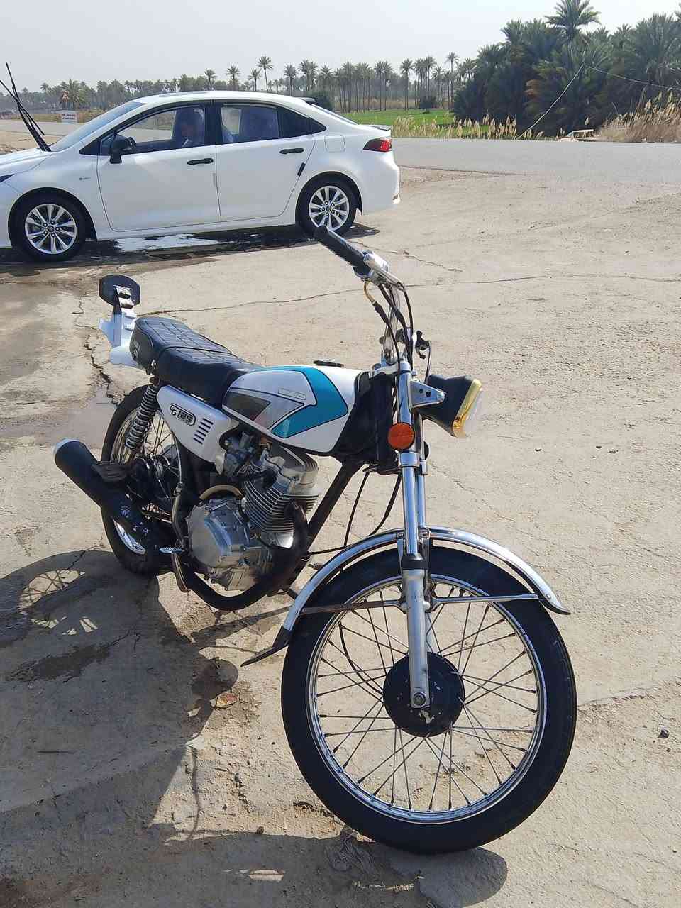 السلام عليكم دراجه للبيع نامه شلامجه 2022 كلك كلك الدراجه خير من الله شلعه ومعدل  الدراجه ماعايزها شي السعر 350 وبيها مجال حك لجيه.          مكاني حله ناحيه لنيل اتصل ***********
