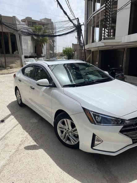 النترا 2020
فول مواصفات 

داخلي لونين 

بصمه اصليه 

اشاره ترحيب 

سلايت 

شاشه كبيره 

لايتات زنون 

كشنات تدفئه 

محرك 20 دوش 

ماشيه (32) 

3 انضمه قياده 

السعر (165) وبيه مجال 

للأستفسار :

***********
