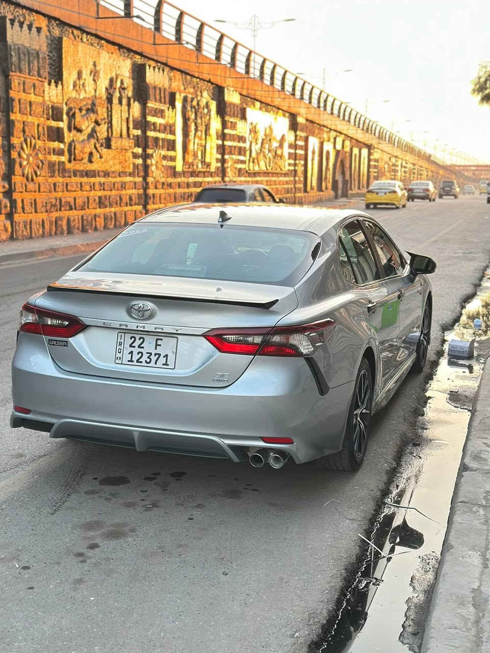 كامري موديل 2022 SE
ماشيه ٧٨mi
لون سلفر 

مواصفات 
كشنات جلد+كهربائي 
شفتات استيرن
٣ انظمه قياده 
دبل ايكو 
اشاير بالمري 
شفتات ستيرن 
ضرر { جاملغ امامي مع بال كلير فقط ضرر بسيط جداً   }
بجم كبس  +خلفي كبس
سعر220 
رقم سياره اربيل شرط تحويل
رقم صاحب سيارة 
‭***********
***********
