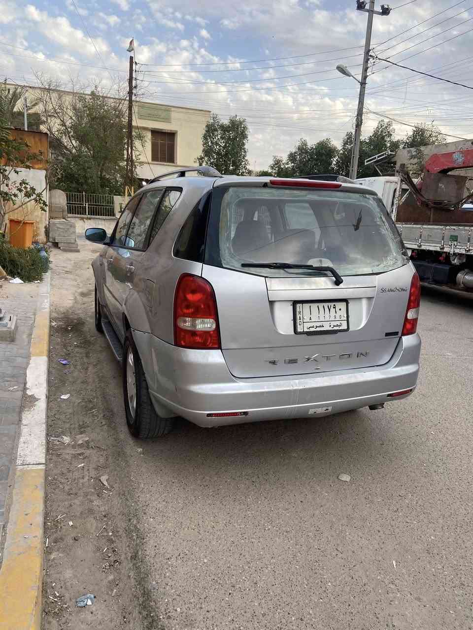 السلام عليكم
سانك يونك ريكستون ٧ راكب موديل ٢٠٠٧ محور محرك بطه. 
موجوده في البصرة 
التواصل:- ***********
