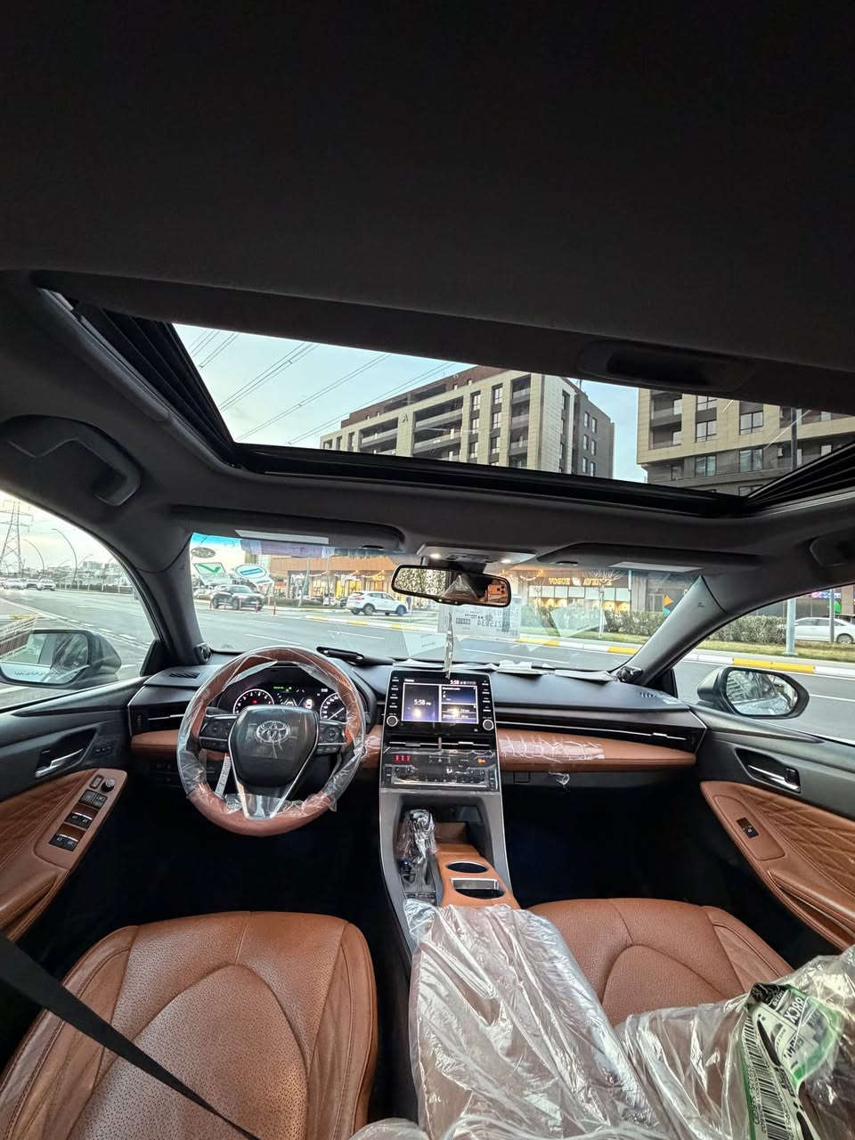 Toyota avalon2021 limitid
ئەڤەلۆن ٢٠٢١ خليجي 
دەرەجە يەکە
ناوقەيسي
داتاشۆ
سلايت 
کوشوشن ساردو گەرم 
کوشن خەزن 
قەپات قەپات مواسەفاتە 
بەناوي خۆمەوەيە 
ساردو چاڵ و بۆياخي نييە
سەيارەکە لۆک لۆکە 
هەموو گياني بەشەرت 
سعري ٣٢٥گەڵا 
***********
*********** السليمانية, العراق
