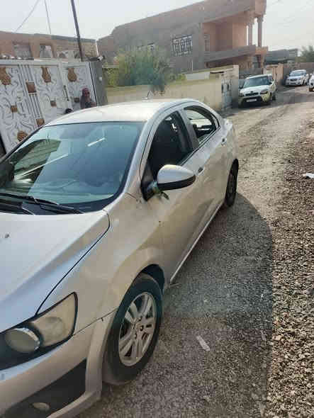 السلام عليكم
شوفرليت سونك موديل 2012
رقم بابل تحويل ثاني يوم 
مكينه 1800وكير 6 نمر مكفولات جدد
تبريد شغال كهربائيات كلها شغاله 
مصبوغه حزام بدون ضربه 
السعر / 55 وبيها مجال
الاتصال /***********
