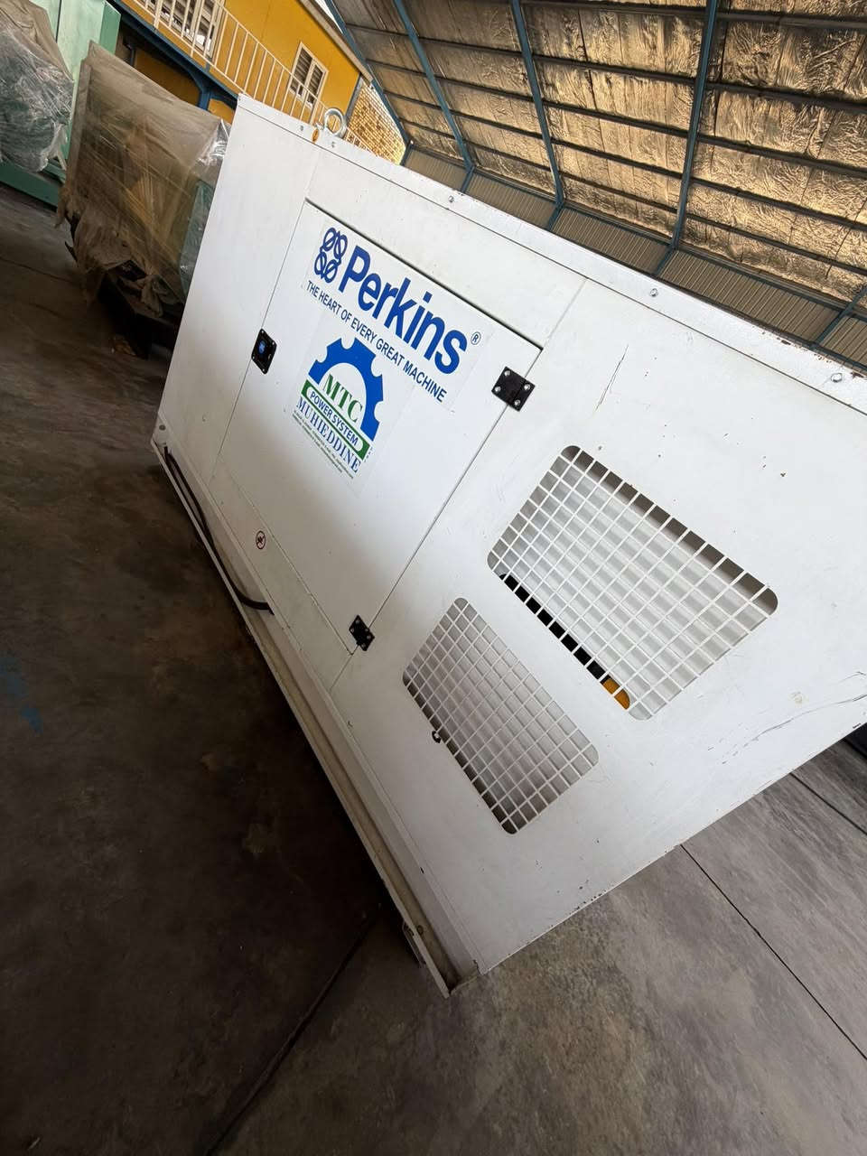 #الثقه_موبالكلام_بالشغل[0️⃣7️⃣8️⃣1️⃣2️⃣3️⃣4️⃣5️⃣2️⃣3️⃣2️⃣]
🔷نوع المحرك:بيركنز انكليزي🇬🇧UK
🔷القدره:110KVA
🔷المحرك:4بستم /سوبر/افتر كولو+چويتر
🔷نوع الملف:لوري سومر فرنسي🇫🇷
🔷عددساعات التشغيل:870ساعة⏰
🔷كاتم100%
🔷مع سسستم بروتكشن كامل للحمايه 
🔷مع خزان وقود 150L
🔷لمعرفة السعر ضع الرقم 65 داخل منشور البيج او الاتصال:-
🔷☎️رقم الهاتف:0️⃣7️⃣8️⃣1️⃣2️⃣3️⃣4️⃣5️⃣2️⃣3️⃣2️⃣
#علي_الباشا
🔷العنوان:بابل/الحله/الجزائر-مجاور مستشفى الحياة-ومقابيل ملعب الجزائر
🔷يوجد توصيل لجميع محافظات العراق 🇮🇶 🛻🛻


**إذا كنت صاحب هذا الإعلان وتريد حذفه لأي سبب، رجاءا أرسل رسالة إلى الدعم الفني**