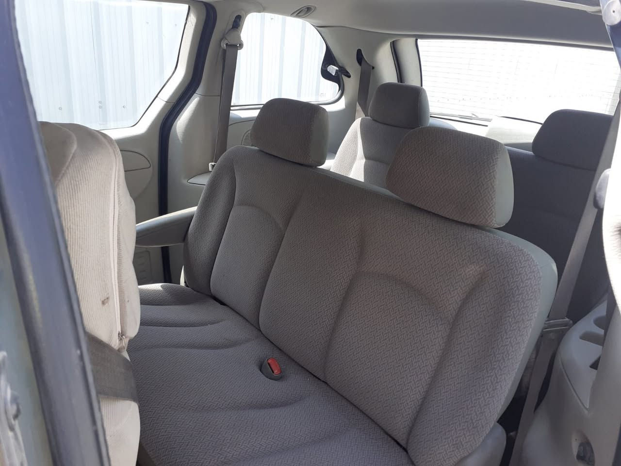 سلام عليكم
دوج كرفان للبيع 
موديل 2006
7 راكب 
مكينه 3300
6 سلندر 
تدفئة تبريد شغالات 
سيارة كاملة مكملة 
تفاصيل اكثر الرقم 
***********
