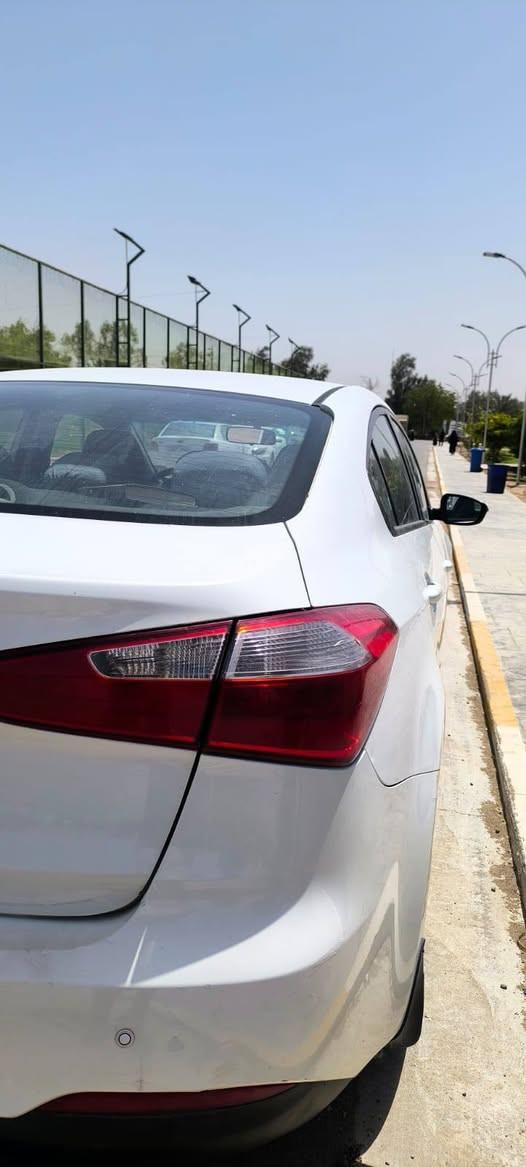 سيراتو خليجي 2013
محرك 1600
كير محرك صدر تبريد كفاله
تحكمات استيرن 
اشاير بالمري 
تخم تاير جديد
بيها تبديل بنيد وبارد بالباب شويه
السعر 92 ورقه
المكان النجف ***********

