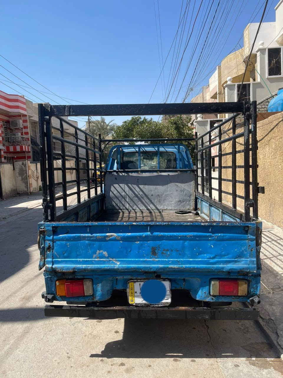 السلام عليكم
للبيع شرط تحويل 
كيا بنجو موديل 1993 رقم صلاح الدين سنوية لل 27 مكفوله شاصي وكير واكسل ومكينه جديده رقم صلاح الدين مميز 4 ارقام 
السعر 43 وبيها مجال
مكان السيارة بغداد المشتل
رقم صاحب السيارة
***********
***********
