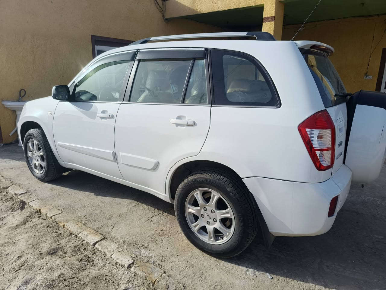 السلام عليكم
للبيع تيكو 13 رقم 📱 بغداد بسمي مكفوله كفاله عامه قطره خياس مابيه تخم تاير حداديه تبريد كفاله رقم 📱 بغداد كير محرك بشرط عله وضع شركه ماشيه 71الف 
مكاني بابل حله 
اتصال
***********
