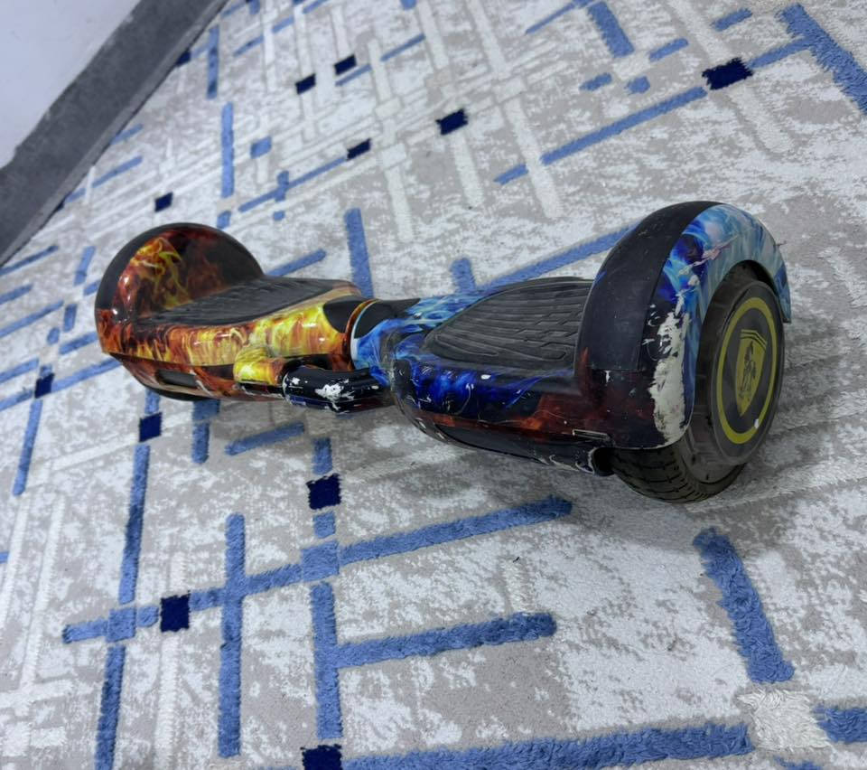 سكوترات للبيع عدد 2 شغالين كلشي مابيهم نقصهم بس بطاريات سعرهم ثنينهم 50    *********** رقم الواتساب
