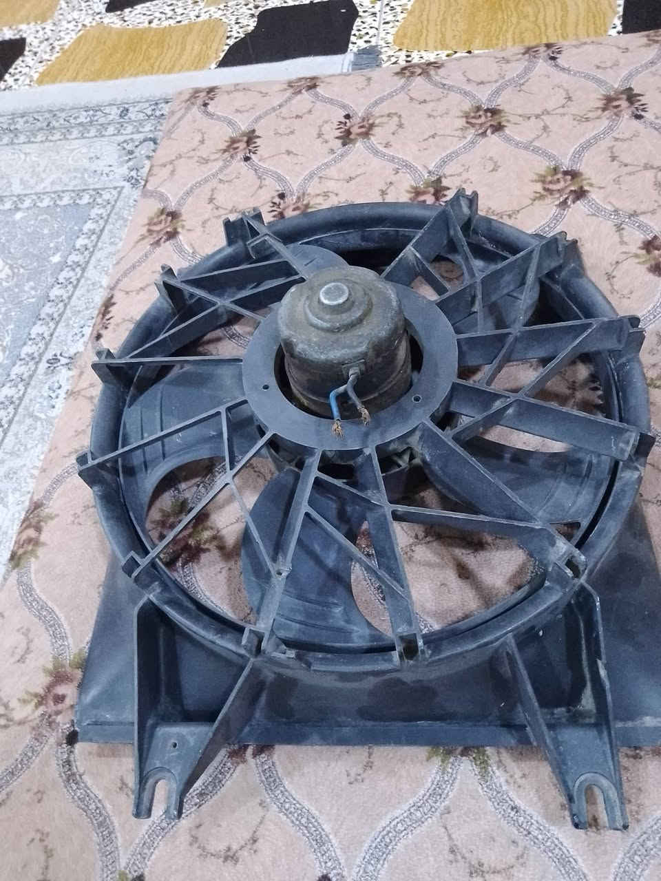 سلام عليكم
عندي هذا البنكة للبيع
قيم واطي سعر بما يرضي الله 
العنوان/ بنجاعلي...قرب مجمع مالك
***********
