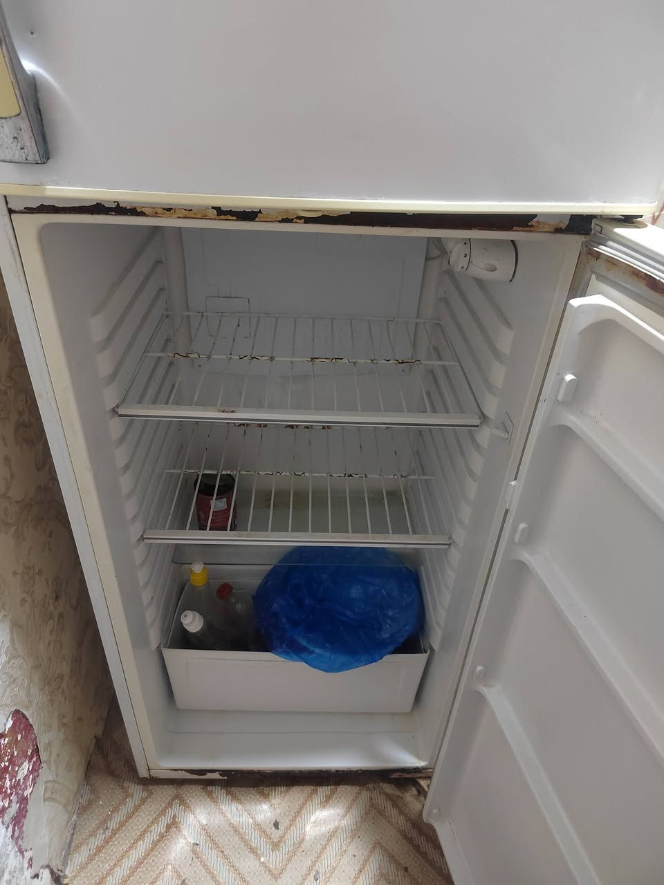 ثلاجه للبيع شرط التجميد  حيانيه شارع السيد. سعر  75


**إذا كنت صاحب هذا الإعلان وتريد حذفه لأي سبب، رجاءا أرسل رسالة إلى الدعم الفني**