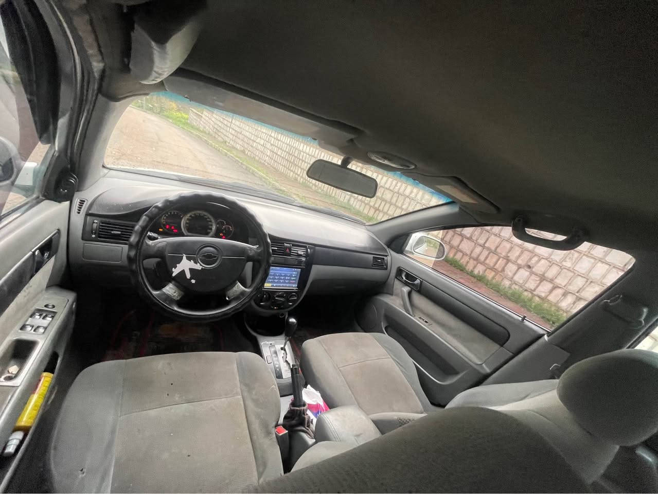 ئۆپترا ٢٠١٢
گیر تۆماتیک 
سەنەوی اسلی بەشەرت پاکانەی بۆ کراوە
گیرو مەکینە بەشەرتی سەت فیتەر 
دەعمو لیدراو وەر گەرانی نیە  سەخفی بۆیاخی نیە 
هەموو گیانی لەسەر بیلادە 
چرکەو گەلایەکی لی فری دە 
سعری ٤٨مەجال 
*********** كويسينجاك, أربيل
