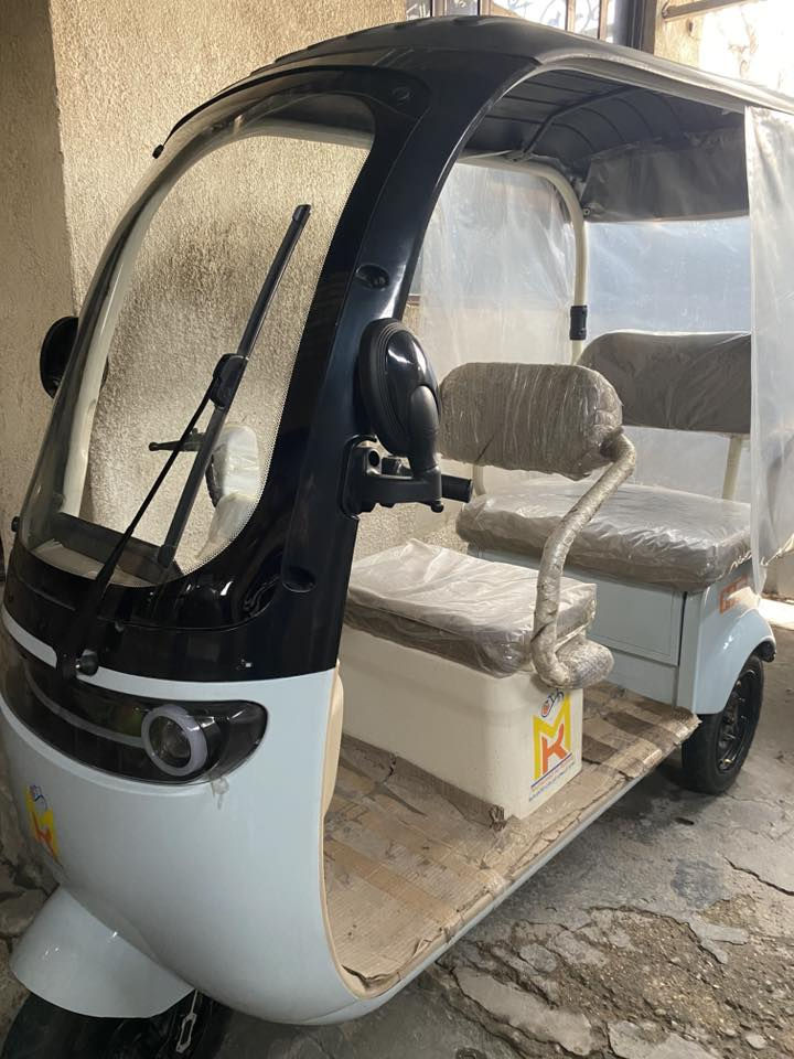 تكتك شحن للبيع السعر مليون و٥٠٠
التواصل والاستفسار على الرقم ‭٠٧٧٢ ٧١٠ ٦٧٢١‬
