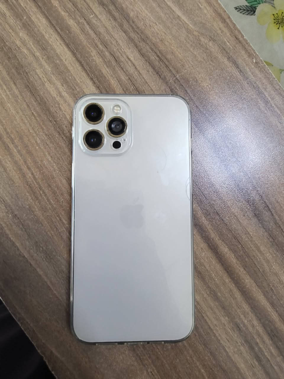 12 برو ماكس مبدل شاشة و بطارية فيس ايدي شغال ذاكره 128 جهاز كلة شغال مابي عيب للبيع و مراوس شراي خاص و اتصل ***********
