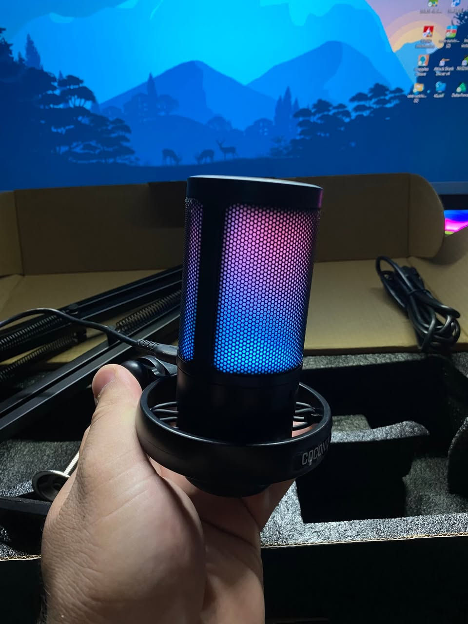 سلام عليكم
مايكروفون مع ستناد جديد 
Rgb مع ميوت لمس
وتحكم بالصوت و منفذ سماعه 

سعر : 35 الف
متوفر توصيل كل المناطق


**إذا كنت صاحب هذا الإعلان وتريد حذفه لأي سبب، رجاءا أرسل رسالة إلى الدعم الفني**