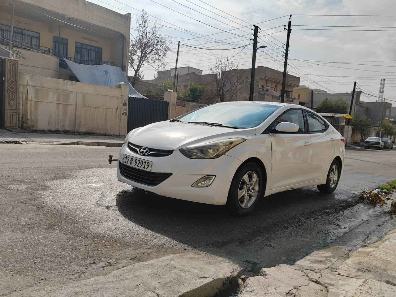 السلام عليكم النترا موديل ٢٠١٢ كير عادي حجم ١٨ خليجي كير محرك شرط السياره جاهزه رقم وهزه جديد بيها قطعتين صبغ بدوان دواخل وبيها مكانات تقليم بالسقف السعر ٨٥ وبيها مجال قليل مكان حي البكر ***********
