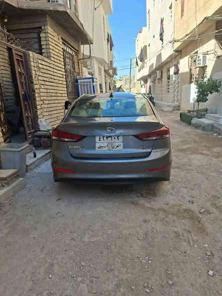 السلام عليكم 
النترا موديل 2017 رقم اربيل
حادثها حافة البنيد فقط وبيها بل دور مال جاملغ الخلفي 
بدون ايرباك بدون دواخل 
مكينه 2000 دوش مكفوله لافتح ولاتبخير ولا تنقيص
السياره جاهزه من كلشي كير مكينه تبريد حداديه 
تخم تاير جديد ادمة بانزين 
السعر 115 للأستفار ***********
