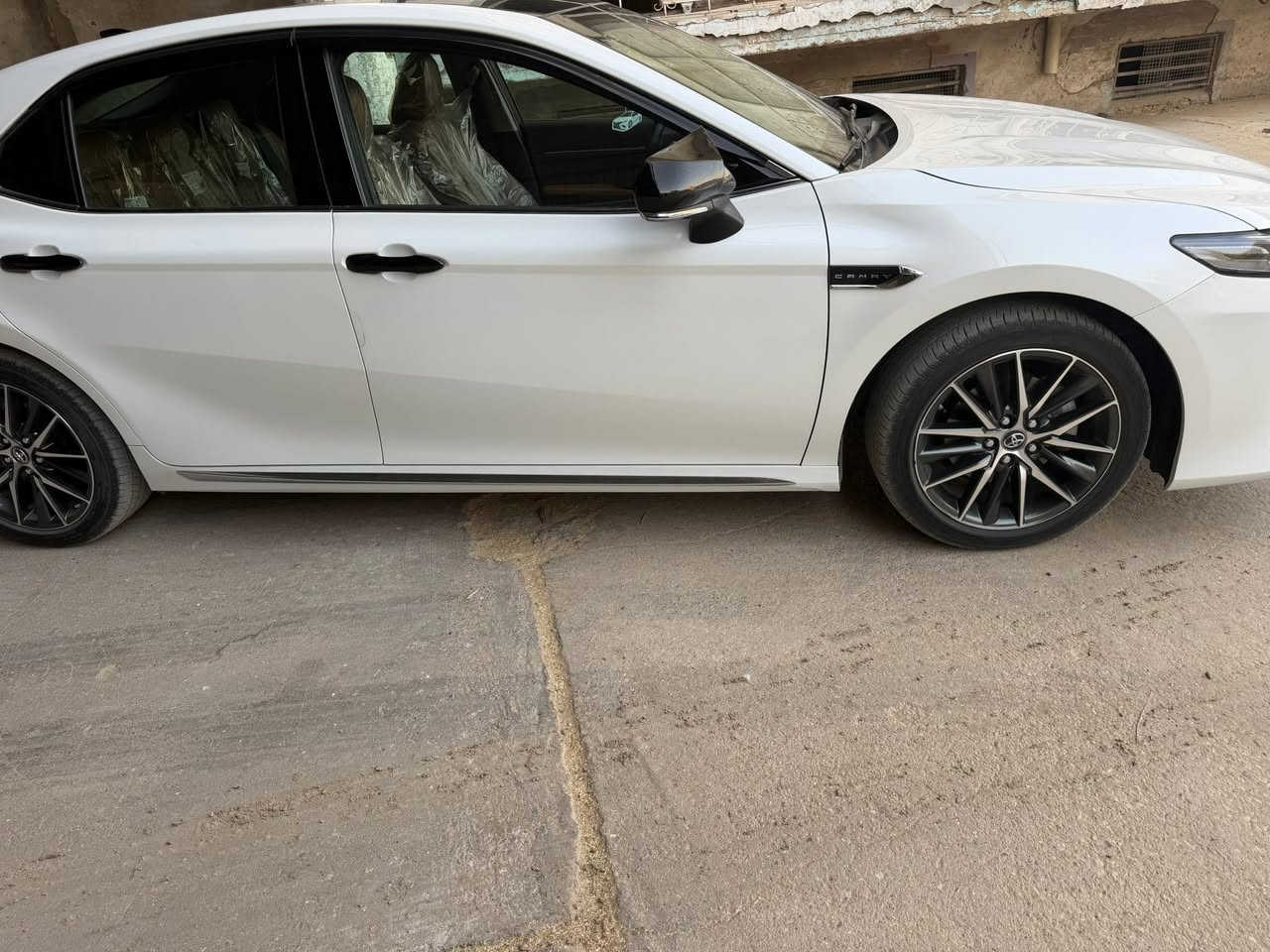 سلام عليكم كامري لبيع مديل ٢٤
سياره كفاله عامه بانزين فقط مو هابير 

ماشيه ٣٢ الف حقيقي رقم اربيل باسمي 

خليجي ورد صين فول موصفات
***********
