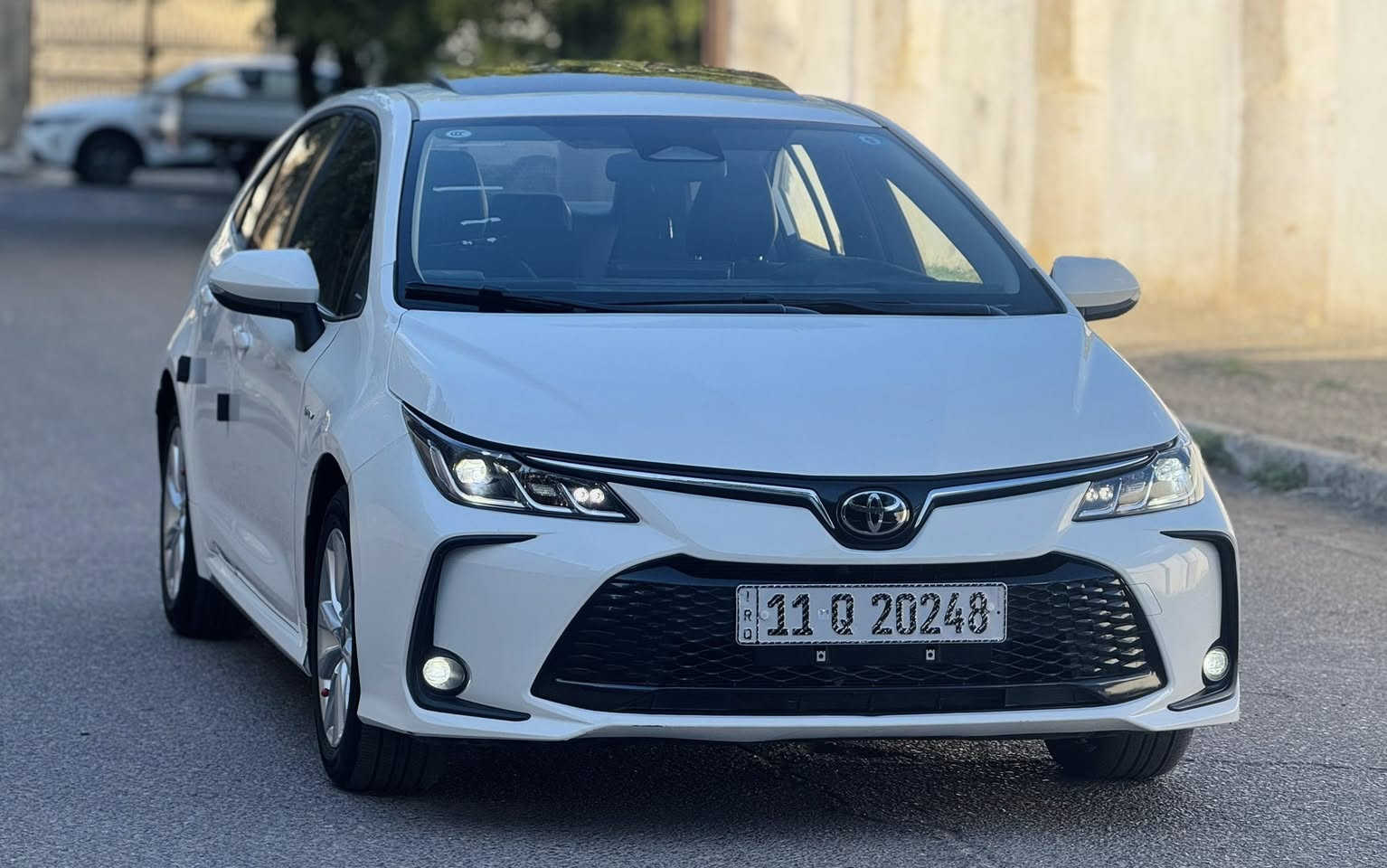 سلام عليكم 
كورلا 2025 فول 
فتحه وبصمه 
كشنات جلد 
هايبرد وبانزين
ماشيه 14 الف
الرقم : بغداد / بسمي 
السياره : مكفوله عدا بارد بسيط بجاملغ الامامي 
المكان: بغداد / الصليخ 
السعر : 152 بيه مجال بسيط جداً 
اللاستفسار : ***********
