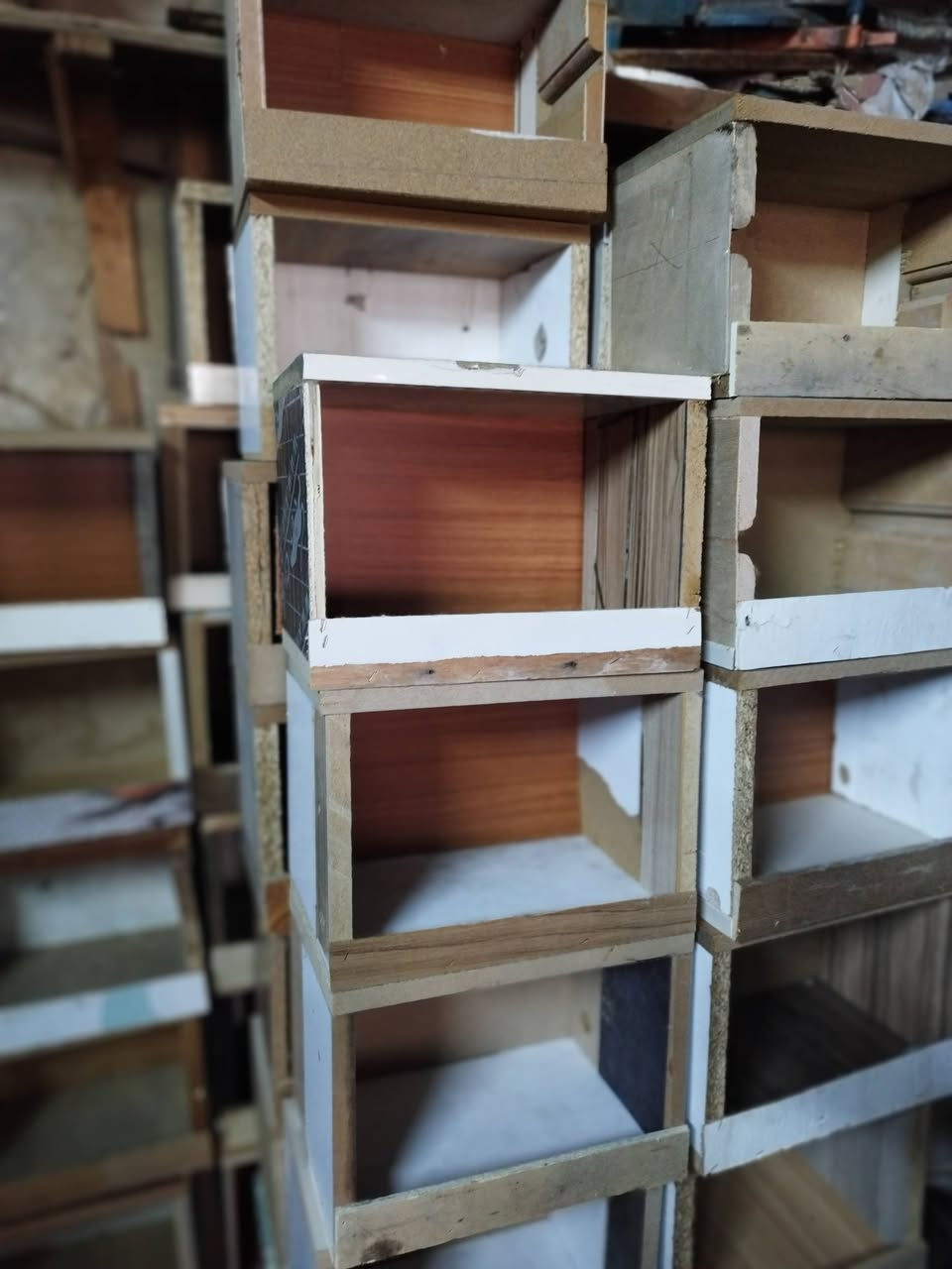 صناديق للطيور 
سعر  صندوق ب 1000 دينار 
عنوان حي المصلى 
مقابل مركز شرطه ازادي 
مجاور اعداديه المصلى للبنات
***********
