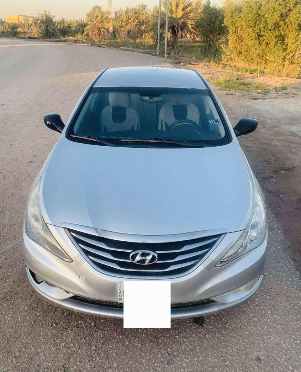 السلام عليكم 
سوناتا موديل 2014،وارد أمريكي،  باسمي،رقم ذي قار،حادثها 3 قطع باب ايمن امامي وجاملغ امامي و بنيد وبيهه تعديل وتعمير بالشاصي بسيط ،مكان بابل،سعر 94 وبيهه مجال .

رقمي ***********
