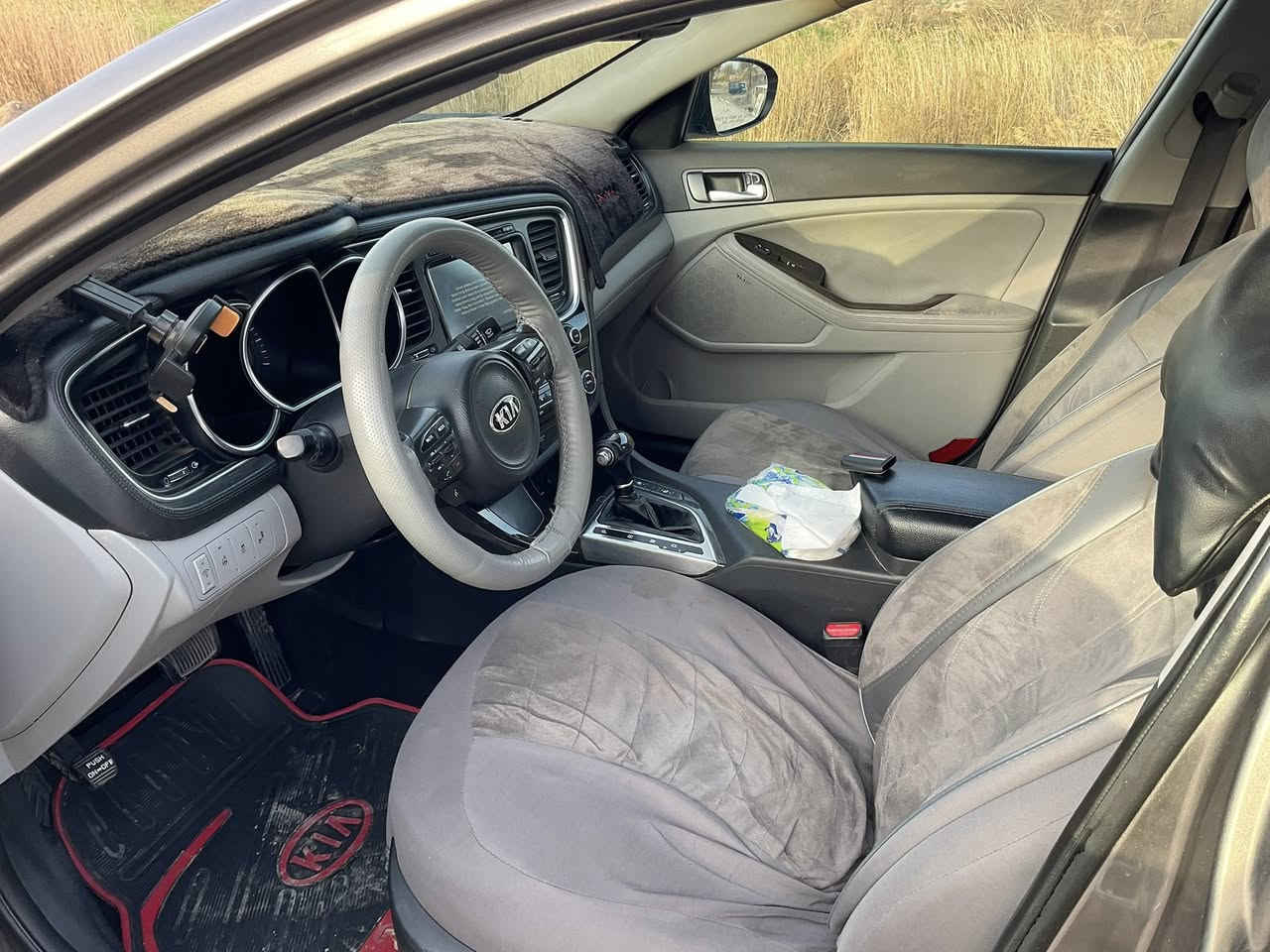 كيا اوبتما ٢٠١٤ شكل ٢٠١٥
كيا اوبتما ٢٠١٤
 وارد أمريكي 
محرك 2400 gdi
فئة ex فول مواصفات
فتحة بانوراما 
حساسات خلفية وكاميرا خلفيه
حساس النقطة العمياء
تدفئه وتبريد للكشنات الأمامية 
تدفئه كشنات خلفية
تدفئة مقود
تبريد قطعتين شغال
كشنات أمامية كهربائية مع ذاكرتين لكشن السايق.
مرايات شفط.
مثبت سرعة.
تخم ويل كب جديد
تخم تايرات جديد نوعية جيدة
حادثها جنطة
جاملغ امامي ايمن مبدل
سنوية جديدة وهزة جديدة
موبايل ***********
السعر ١٢٤
