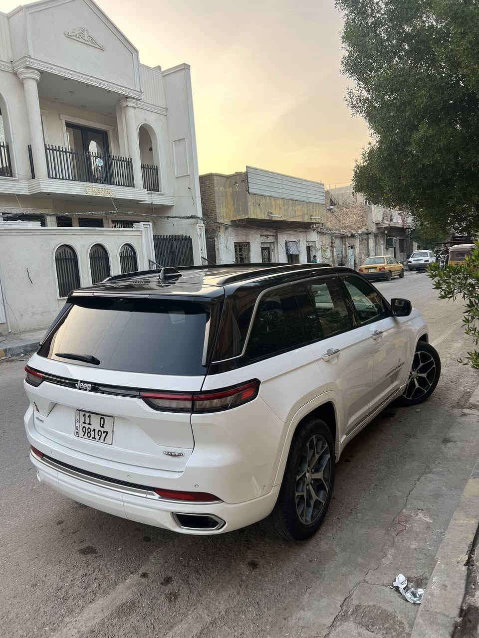 السلام عليكم 
جيب ٢٠٢٤ 
ماشيه ٩٠٠٠ ميل 
سومت كل مواصفات بيها 
ميحتاج اشرحه كله بل الصوره موضحه
خمسه راكب المرغوب
بيه ثلاث قطع مبدله نفس الون
مكان بغداد
السعر ٣٦٠ وبيها مجال
‭٠٧٧٦ ٨٥٢ ٨٢٩٨‬
