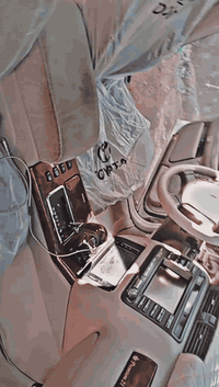 سلام عليكم سياره ملكه مديل ٢٠٠٠ مكفوله كير ومكينه وحداديه غرفه جديده تبريد ثلج. السياره دكمتين و فتحه السياه اصوليه الرقم قادسيه امداور بسم الشاراي مكان نجف الستفسار عل رقم *********** مكلف بل نشر
