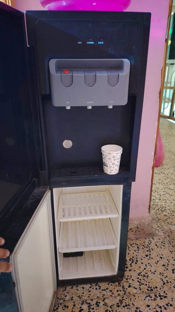 سنك وملحق نضيف طباخ اخو الجديد براد بارد حار نضيف جداا مكان حي الجهاد الرفاق بغداد اكو توصيل بكروه ***********
