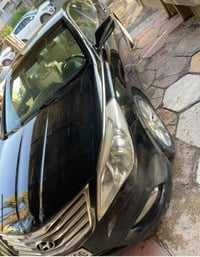 ازيرا • ٢٠١١ • ٦ سلندر ٣٠٠٠