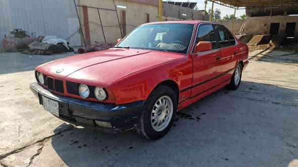 السلام عليكم
*********** رقم صاحب السيارة 

بي إم دبليو 525 موديل 91 
رقم صلاح الدين ألماني 
تحويل وكالة بشرط
گير و محرك بشرط (محرك مسكر)
گير عادي
كهربائيات + تبريد و تدفئة بشرط
صدر دبلات بشرط
لايتات زينون
قطعة واحدة الچاملغ الأمامي و شبر بالبنيد 
الباقي مكفول كامل 
السعر 40 ورقة و بيها مجال للشراي
