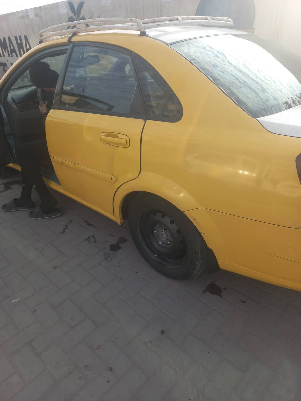 السلام عليكم سياره اوبترا ٢٠٠٥السنويه ٢٠٠٢٧ بسم اخويه كيرومكينه حاويه جددصدرتخم تايرتبريدمابيه نقص السياره كبل للشارع مكان السياره بغداد مدينة الحريه رقم الهاتف *********** السعر٤٥وبيه مجال بسيط
