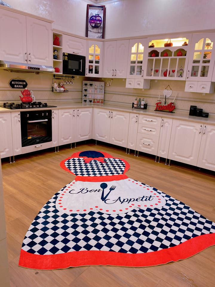 بيت للبيع

حي ابو طالب شارع الطاقة خلف مدارس البرهان الاهلية بفرعين

لا رهن ولا إيجار ولا يباع ع المبادرة

بيت 100 م ( 20*5) يباع مع الاثاث او بدون

الطابق الاول 

حديقة خارجية مع صحيات مع استقبال 5*3ونص

صالة دبل ڤاليوم مع صحيات ومنور 

مطبخ 5*4

الطابق الثاني 

غرفة منام 5*5 ونص مع بالكونه 

غرفة منام 4*5 مع ممر بين الغرفتين

الطابق الثالث

حمام للغسالة

ومحزن وسطح مع ممر فاصل بينهن

للجادين فقط الاتصال ***********
