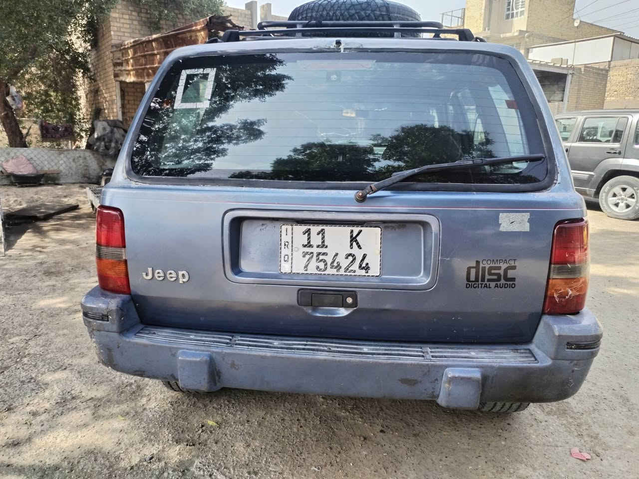 جيب شيروكي موديل 95 سنويه مشروع وطني محور ياباني سياره جاهزة السعر 36 العنوان بغداد شارع فلسطين موبايل ***********
