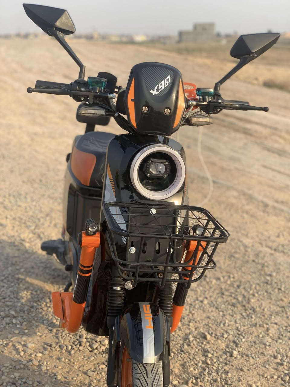 السلام عليكم X900 للبيع موطور جديد و نظيف ما عايزو شي شغال كامل نظام بك قفل ستيرن تشغيل عن بعد دبل غاز سرعه 119 بطاريات ٥زغار شرط الفحص موطور بدون نقص و يرهم مراوس السعر 450الرقم ***********موجود واتساب
