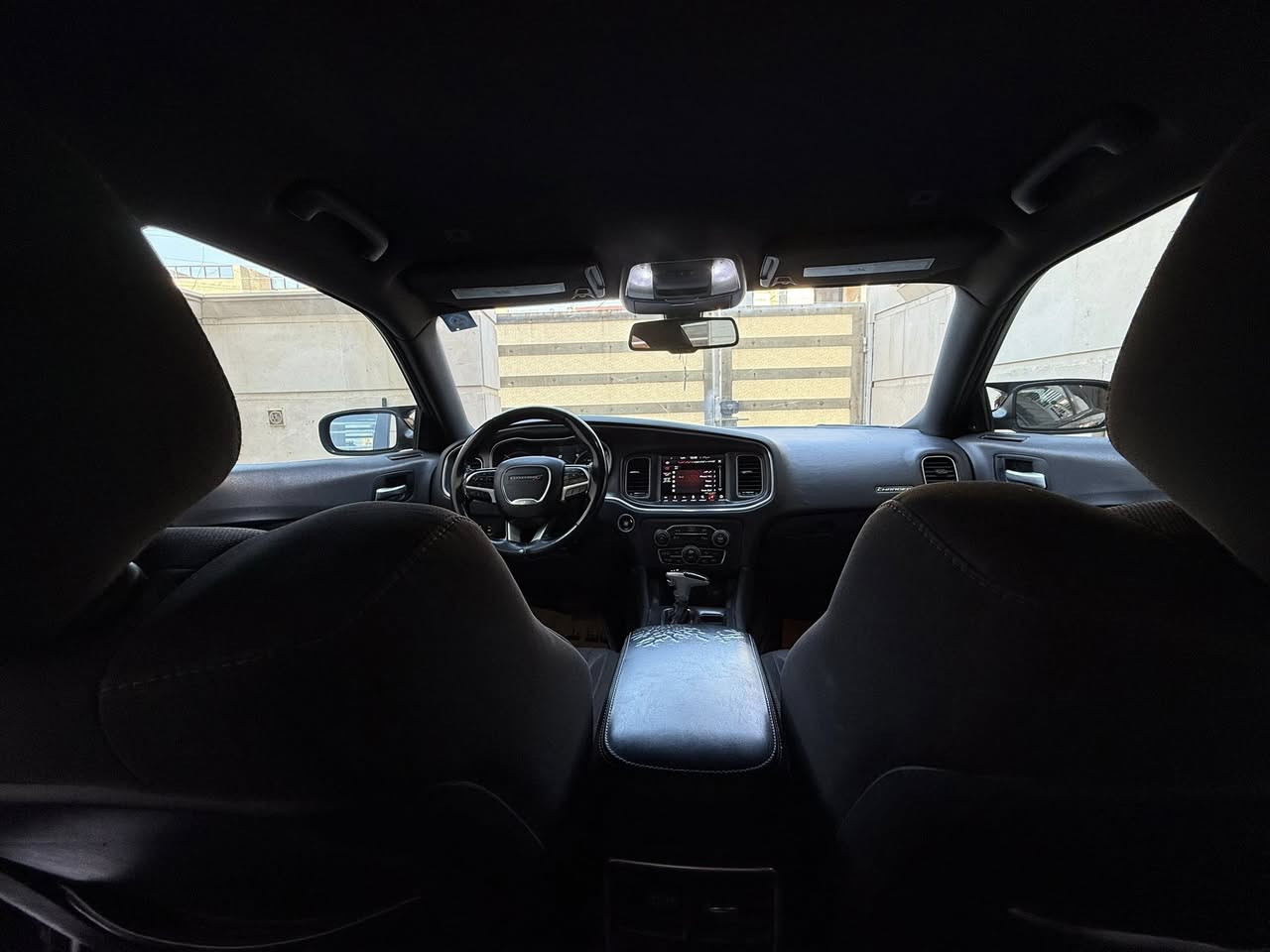 للبيع جارجر ٢٠١٨
فئة SXT
رقم بغداد الجديد
هزة جديدة 

مواصفات:-
بصمة تشغيل 
بصمة ابواب 
بصمة صندوق
تشغيل عن بعد  
حساسات خلفية
كامرة خلفية 
شاشاة جبيرة
بلوتوث يوسبي اواكس
انضمة قيادة 
كشنات كهرباء
كشنات امامية تدفئة
لايتات عالي ناصي زينون 
كزوزات خلفية
بكلايت ليد 
حساسات تاير
بريكAbs
تخم تاير جديد
تحكم استيرن 
كروز سرعة

السيارة بيهة صبغ جاملغ امامي خلفي 
جهة السايق وبابين مبدلات نفس الون 
حادث امريكا وباقي السيارة مكفول 
السيارة رقم بغداد الجديد شرط تحويل
عنوان السيارة بغداد حي الخظراء
اي ايتفسار تعال خاص او اتصل 
***********
