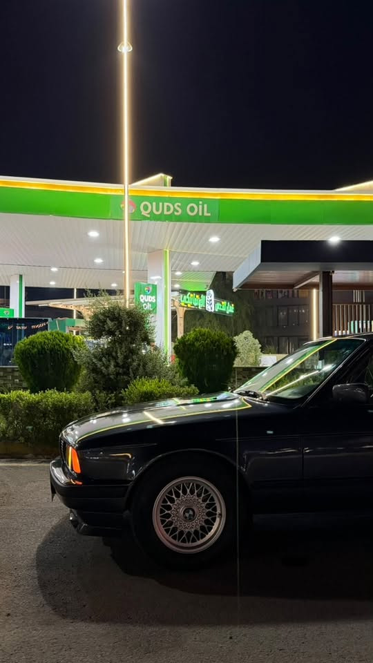 السلام عليكم
BMW 525i
1994

V6 

كير اوتو 

سياره شرط التحويل والغرامه 

السياره جاهزه ومابيه نقص برغي 

مو شراي لاتكسر بحلال العالم 

***********

الموقع : كركوك 

السعر اتصل وبيك خير وتدلل .
