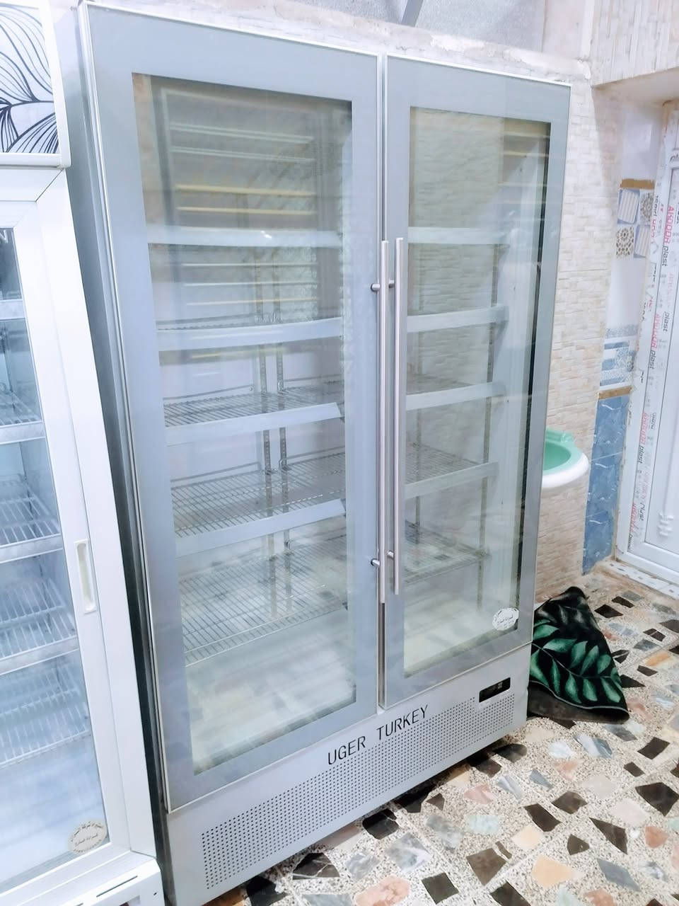 عارضات للبيع بابين العدد ٣ كلهن نظيفات وكلهن تركي الاصلي المكان بغداد مدينة الصدر قطاع 24 الشراي يتصل علة الرقم ***********
