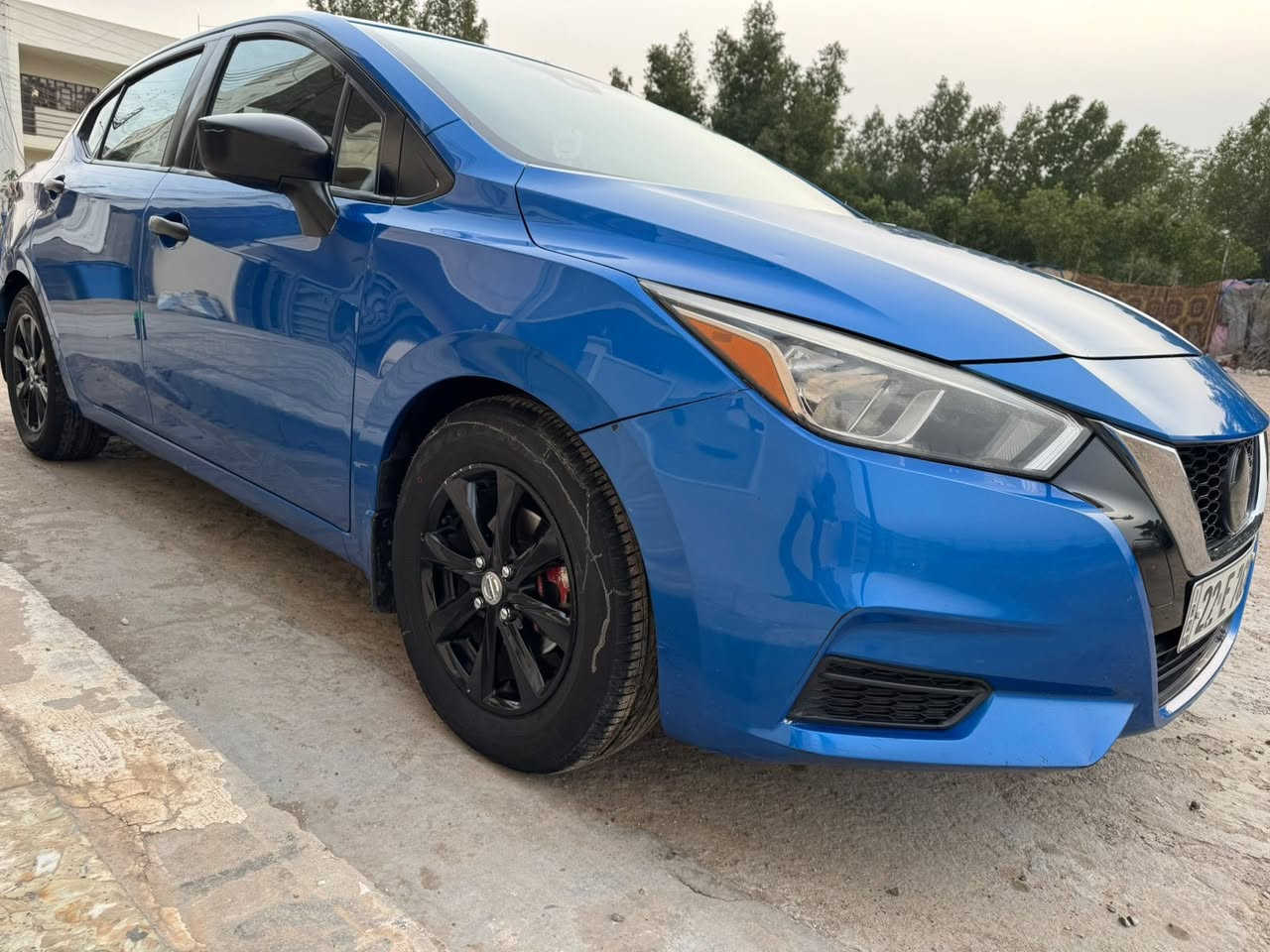 نيسان فيرسا 2020
سيارة حلوة ومرتبة ماشية 87 ميل 
حادثها بامريكا بابين صفحة السايق 
باب مبدل وباب بارد 
وبالعراق بيها طخات بسيطة بنفس صفحة الحادث ترجع بارد 
نوزلات بلكات فيت بم جديد
صدر امامي جديد 
ادامة جديدة 
دهن گير وفلاتر مبدل قبل كم يوم من مركز الحسام 
السيارة مال بيت ومهتمين بيها وبإدامتها 
ملاحظة* عن الحلال والحرام بيها درايم شفت صفحة السايق (شغلة استهلاكية) ننزلك من السعر حتى تاخذ سيارة جاهزة 
السعر 115 وبيها مجال للشراي 
تحويل شوكت ماتريد 
للتواصل ***********
