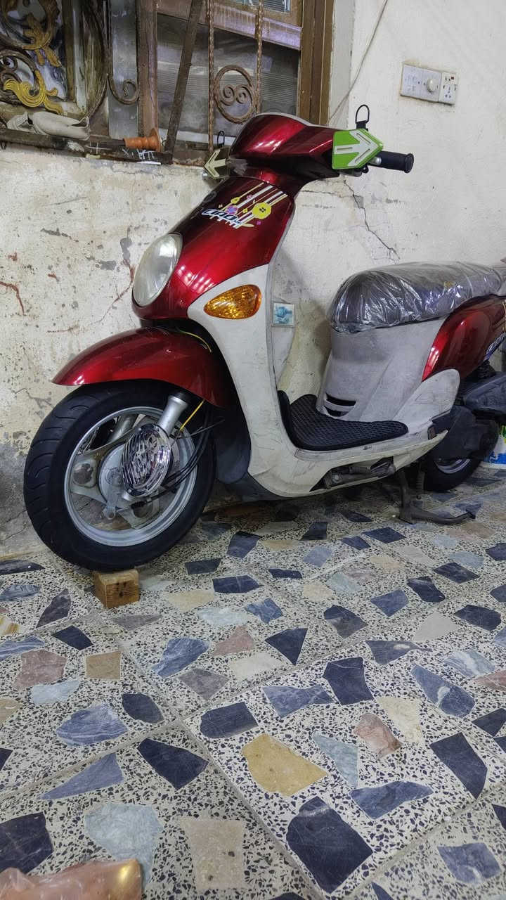 السلام عليكم ورحمة الله وبركاته شباب دراجه  فله لون مميز بعده بل كارتون نازله رمبه صارله شهر12/1 شديتها بيدي من رمبه أوراق كامله بغداد المدينه الصدر الحميديه سعر مليون 300 وبيها مجال لطيبين 
*********** رقم الثاني 
***********
متواجد وتساب +فيس بوك
