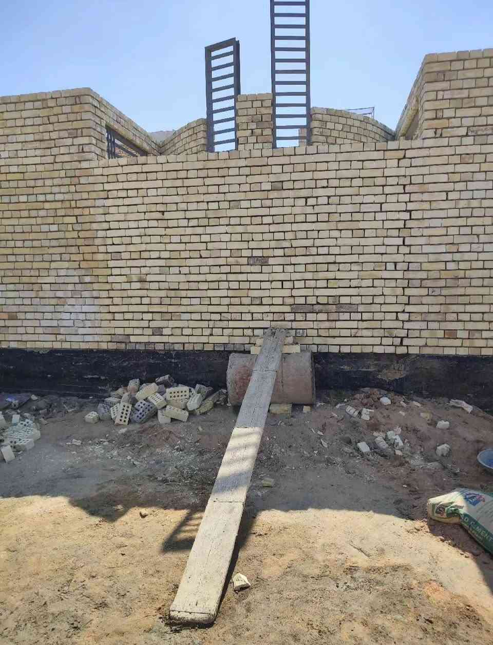 السلام عليكم 
خلفه متفرغ اشتغل جميع مناطق بغداد بسعر مناسب شغل سريع 
ونضيف رقمي ***********
